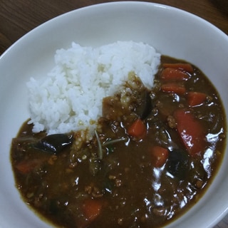 ２日目のカレーにオススメ！夏野菜＆ラー油